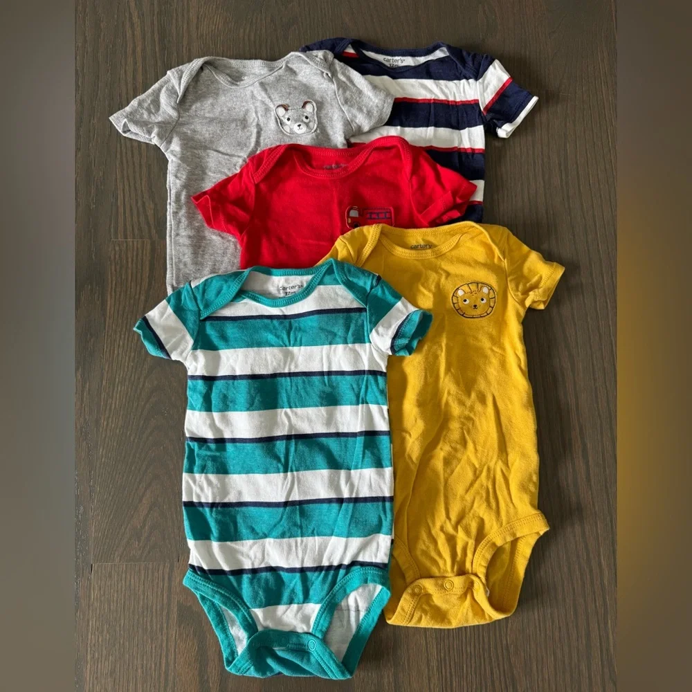 Carter’s 5-Pack Baby Bodysuits 12M Short Sleeve Striped